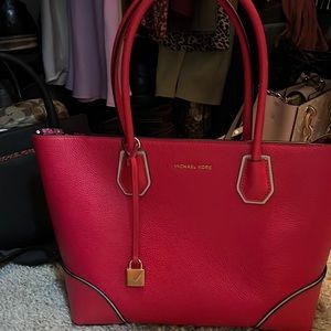Hot pink Michael Kors shoulder bag